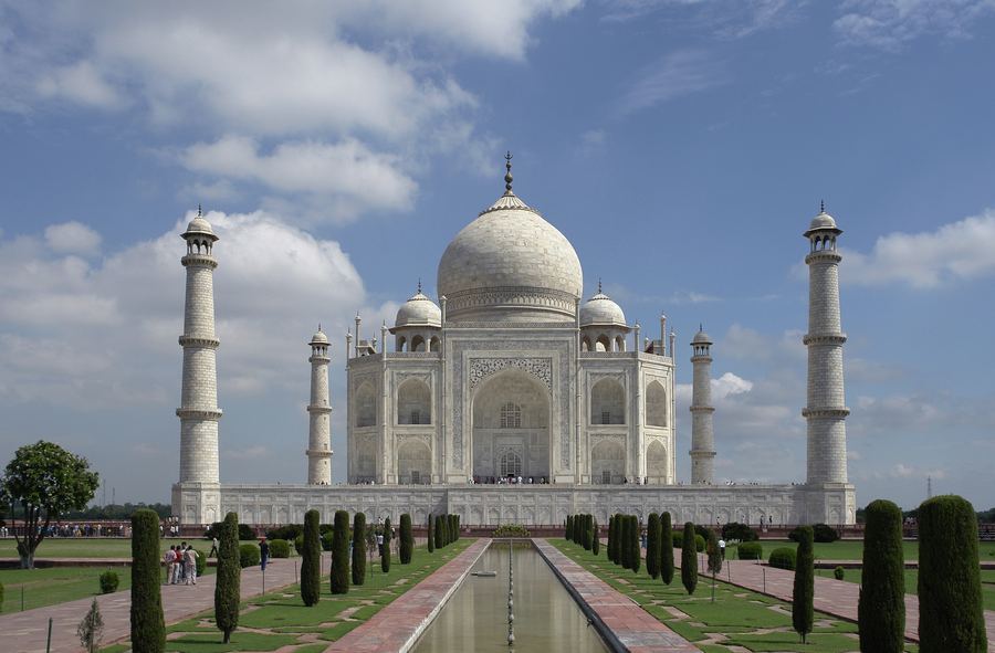 The Taj Mahal at dawn, Agra, India